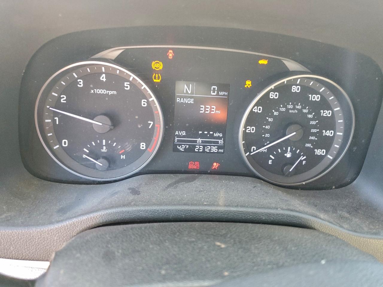 2017 HYUNDAI ELANTRA SE photo 9