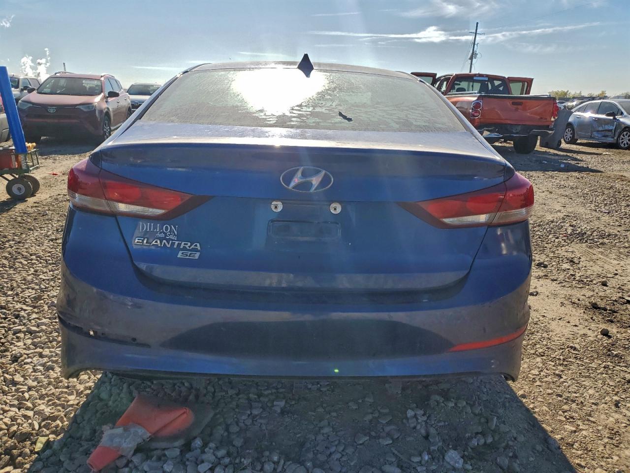 2017 HYUNDAI ELANTRA SE photo 6