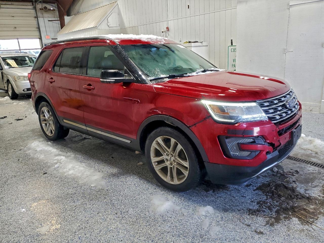 2016 FORD EXPLORER XLT photo 13