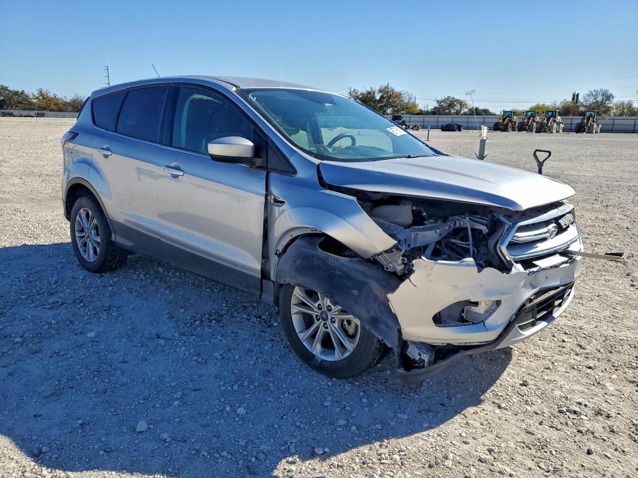2017 FORD ESCAPE SE photo 4
