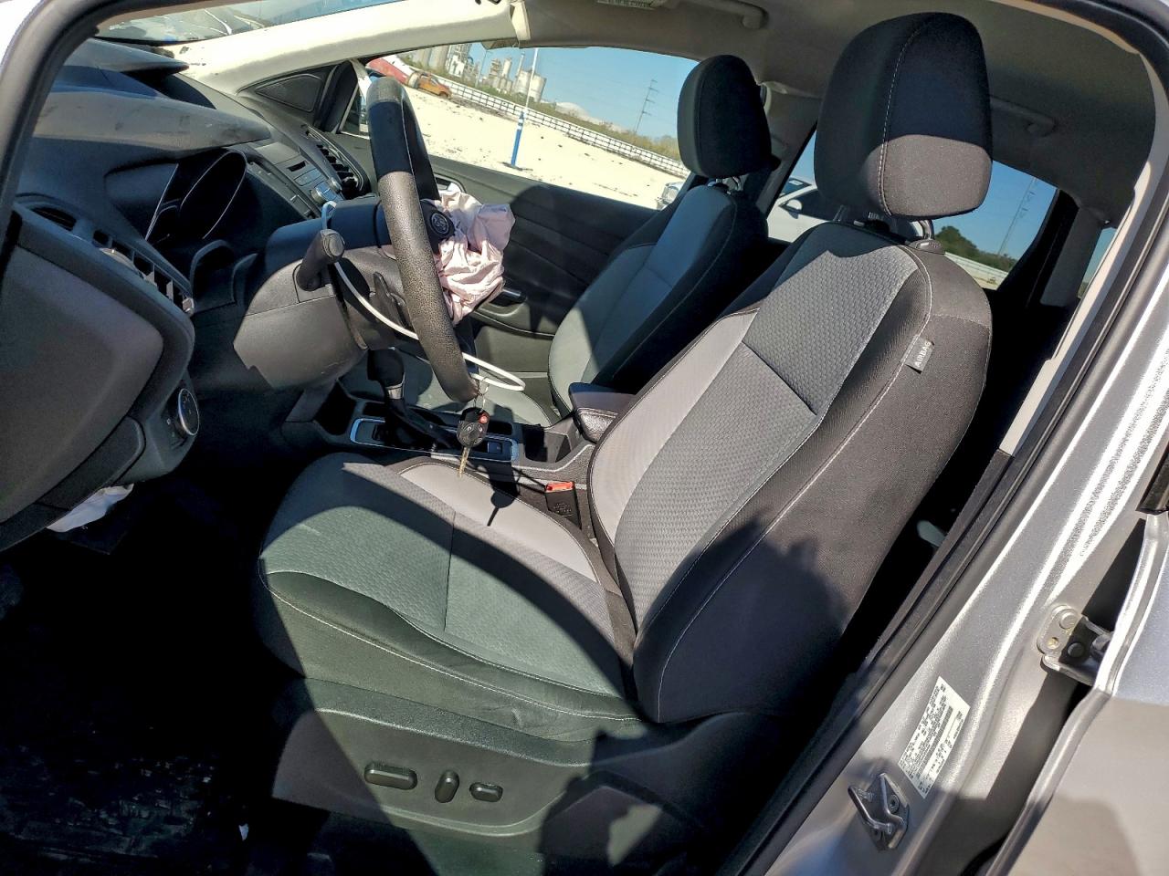 2017 FORD ESCAPE SE photo 7