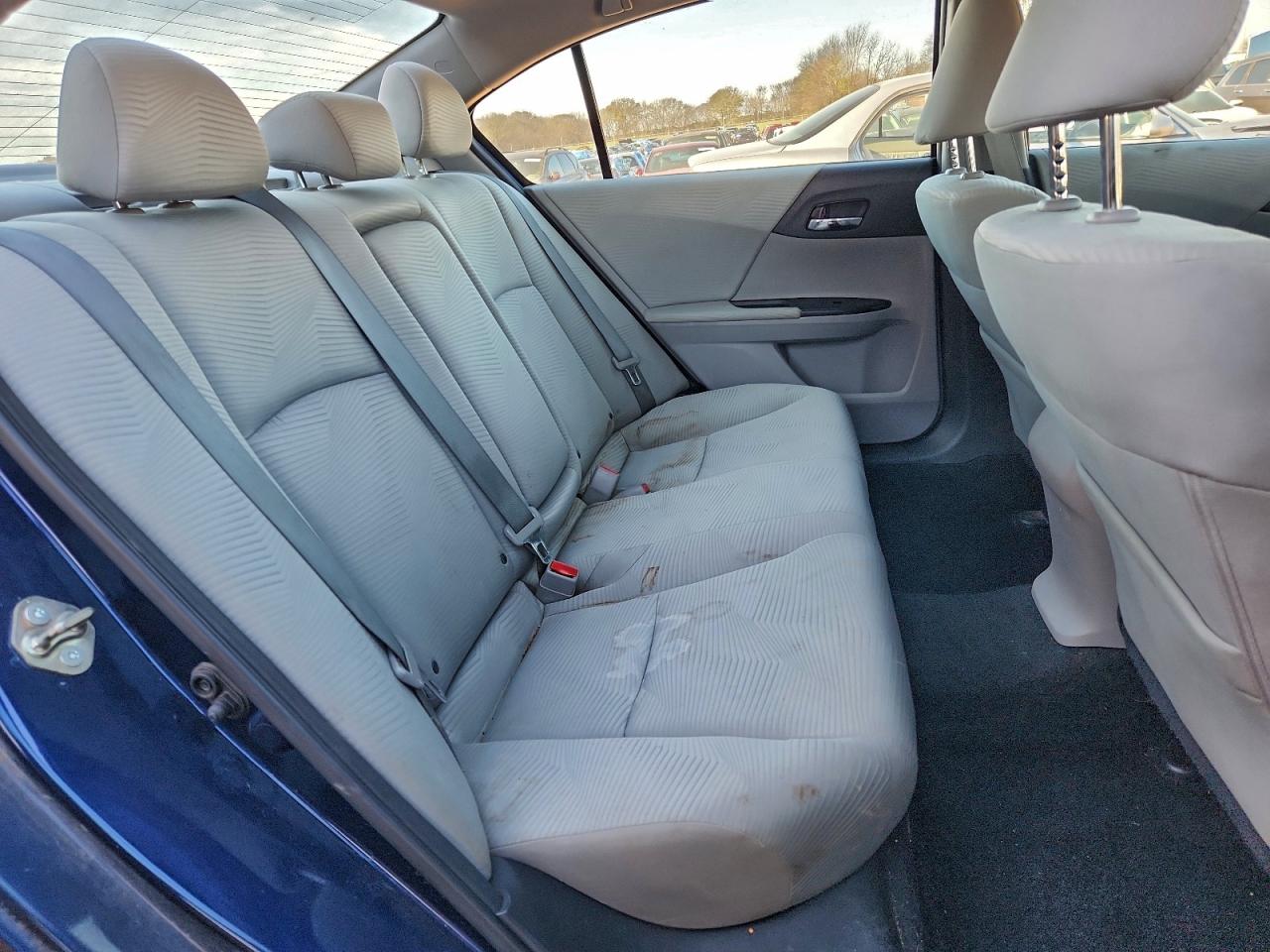 2016 HONDA ACCORD LX photo 10
