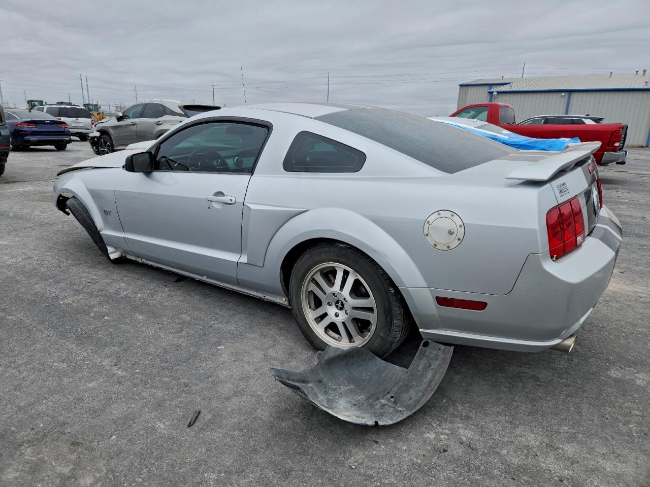 2006 FORD MUSTANG GT photo 2
