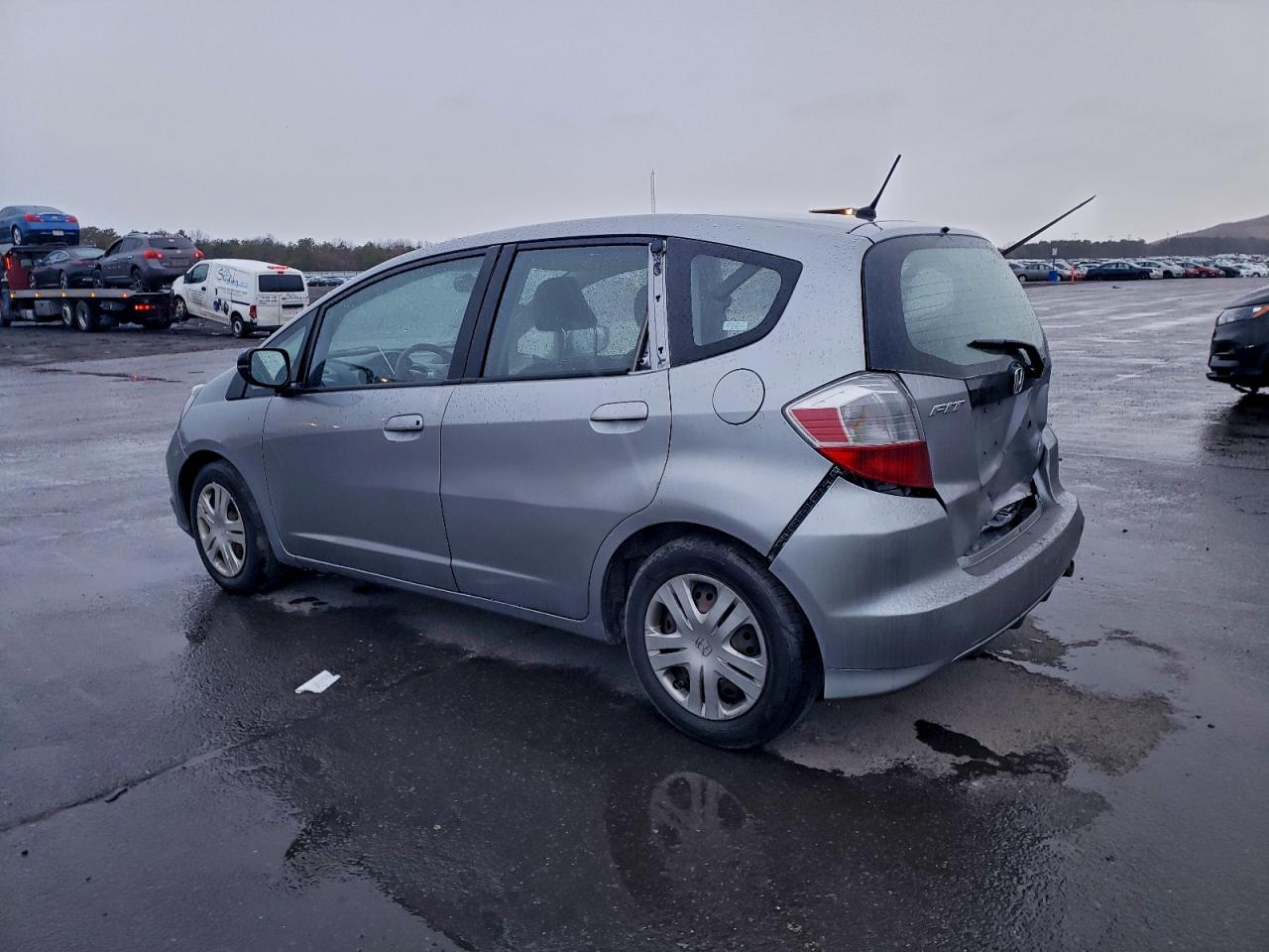 2009 HONDA FIT photo 2