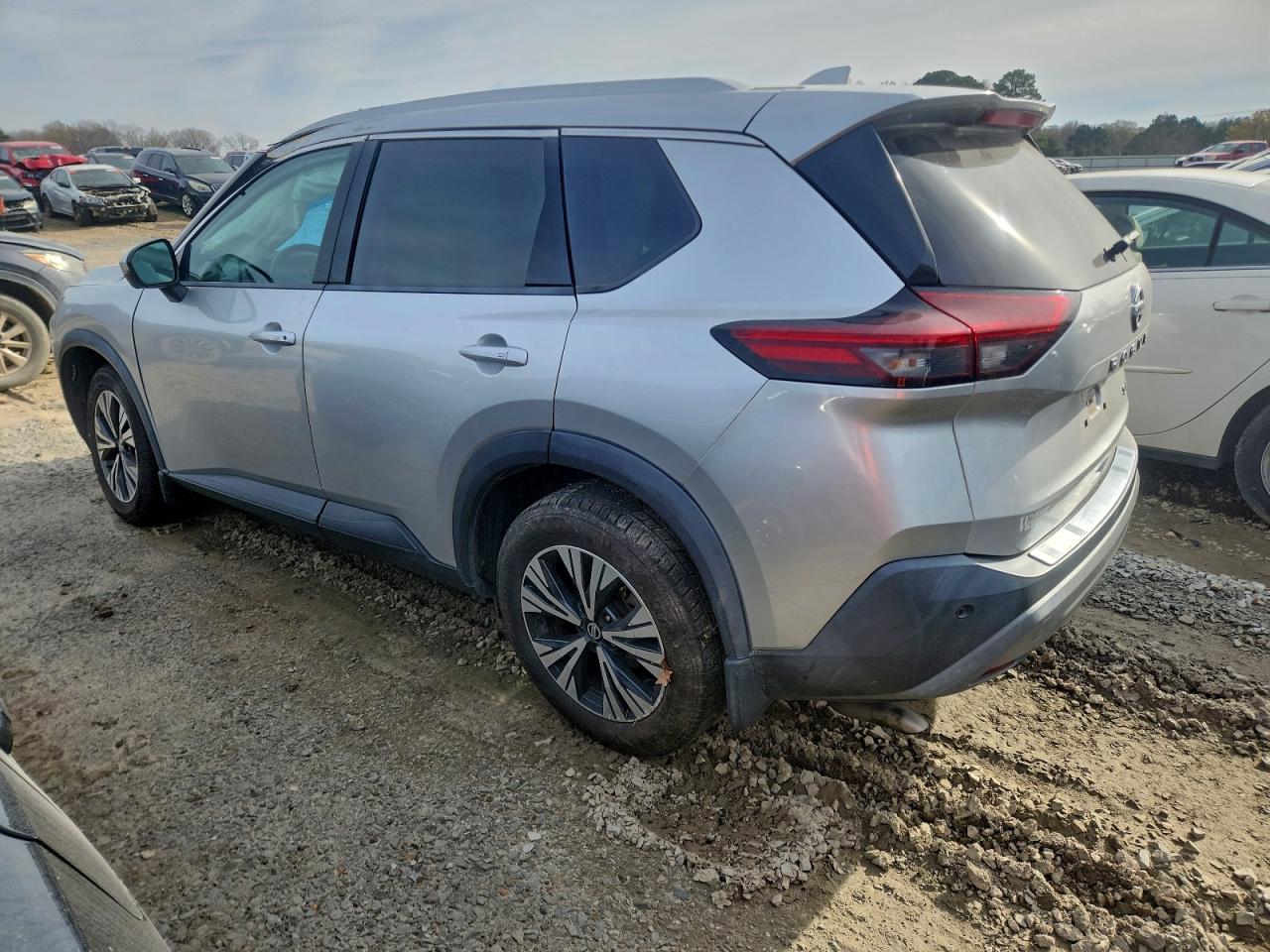 2021 NISSAN ROGUE SV photo 2