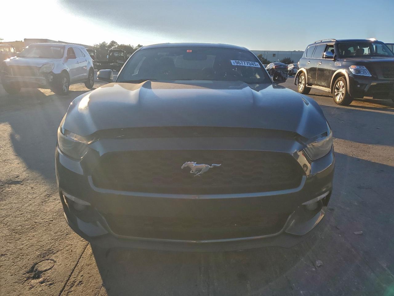 2016 FORD MUSTANG photo 5