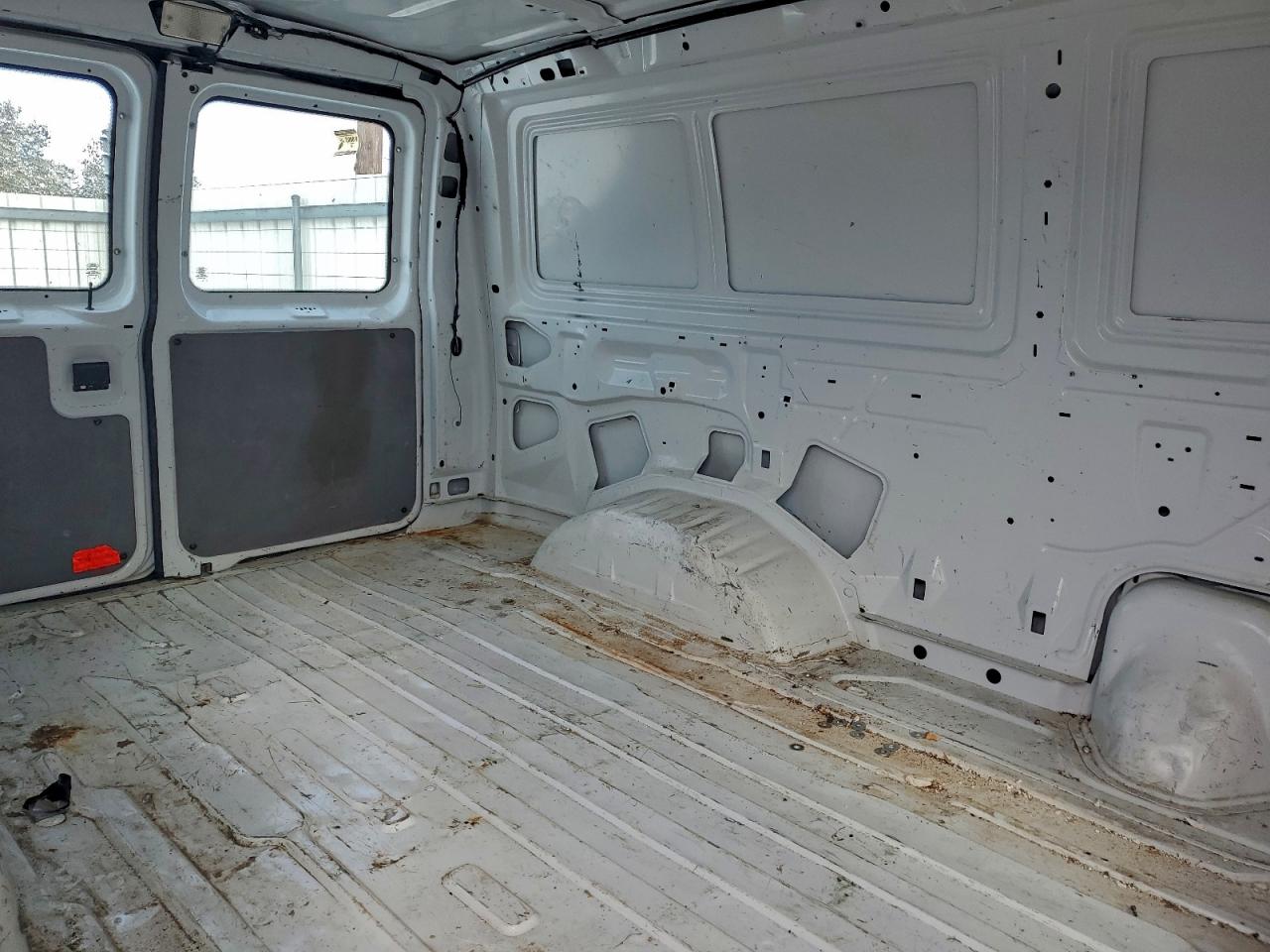 2014 FORD E250 DELIVERY VAN photo 11