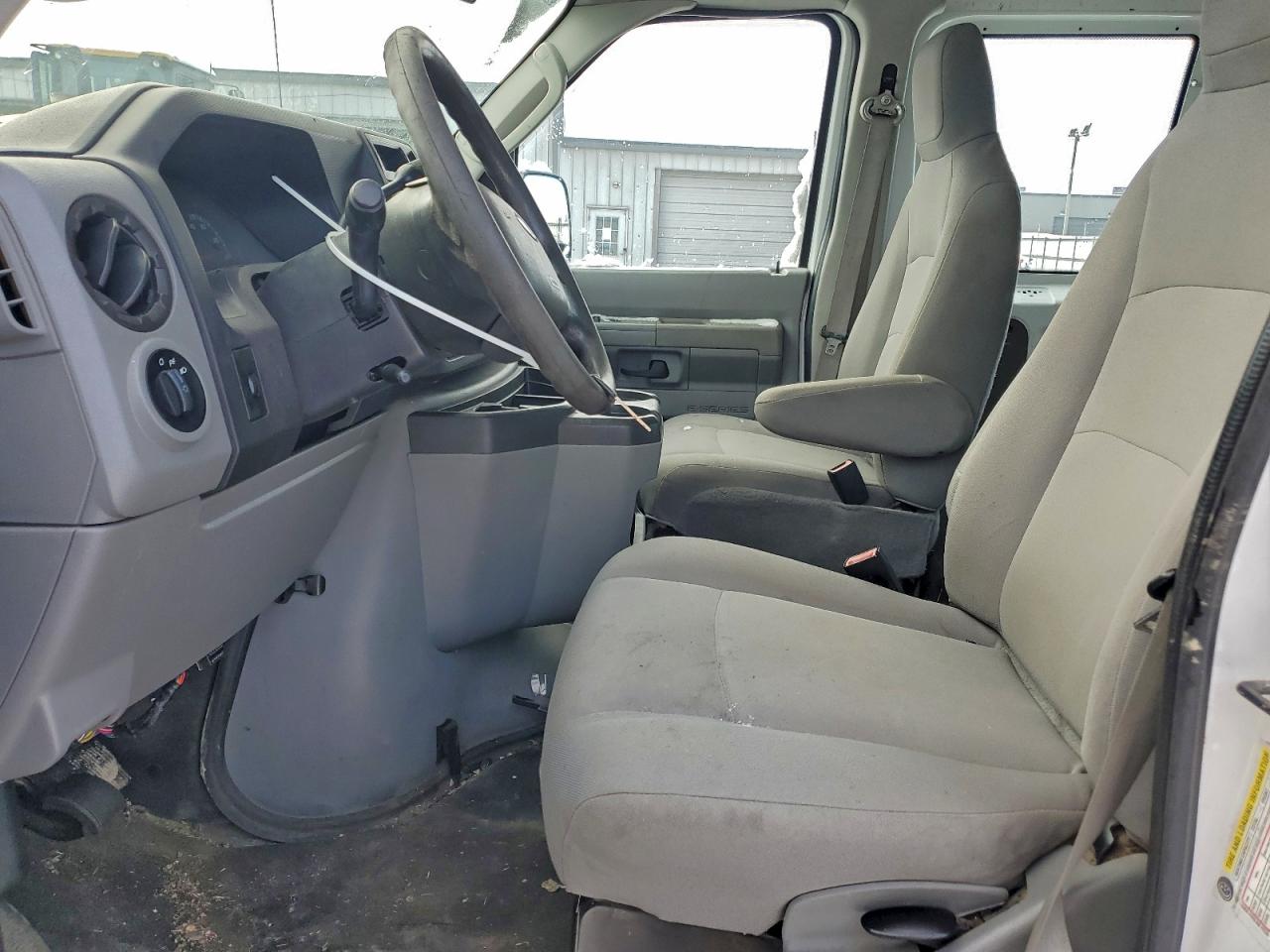 2014 FORD E250 DELIVERY VAN photo 7