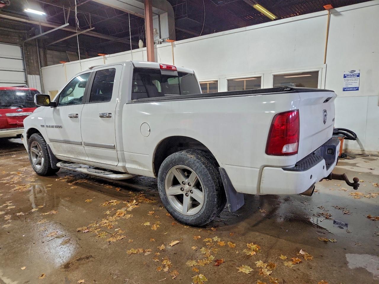 2011 DODGE RAM 1500 photo 2