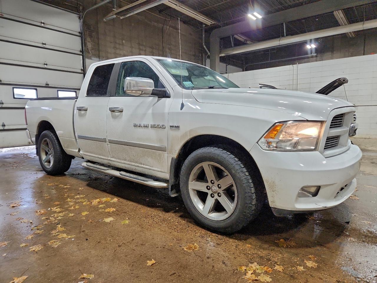 2011 DODGE RAM 1500 photo 4