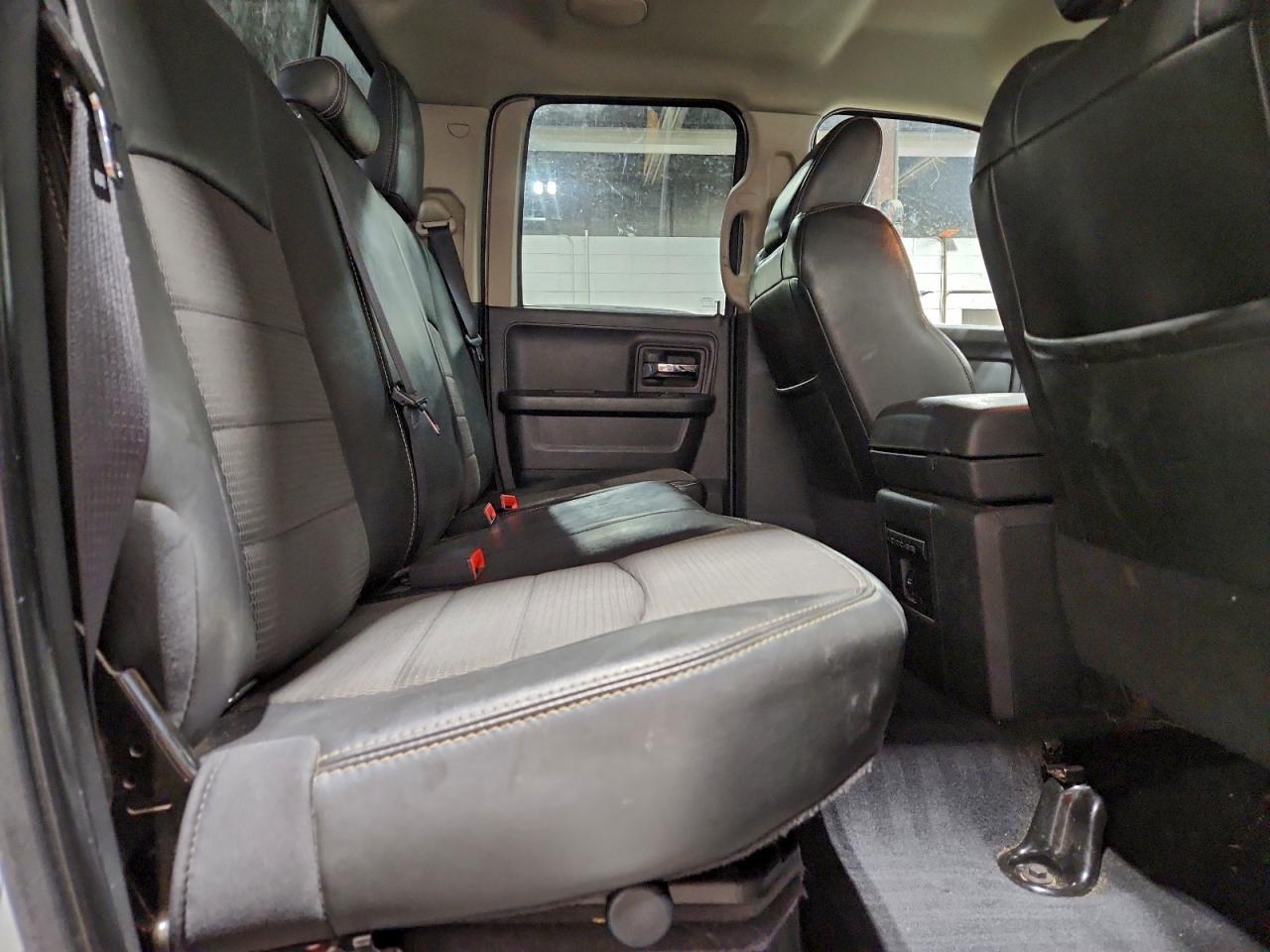 2011 DODGE RAM 1500 photo 10