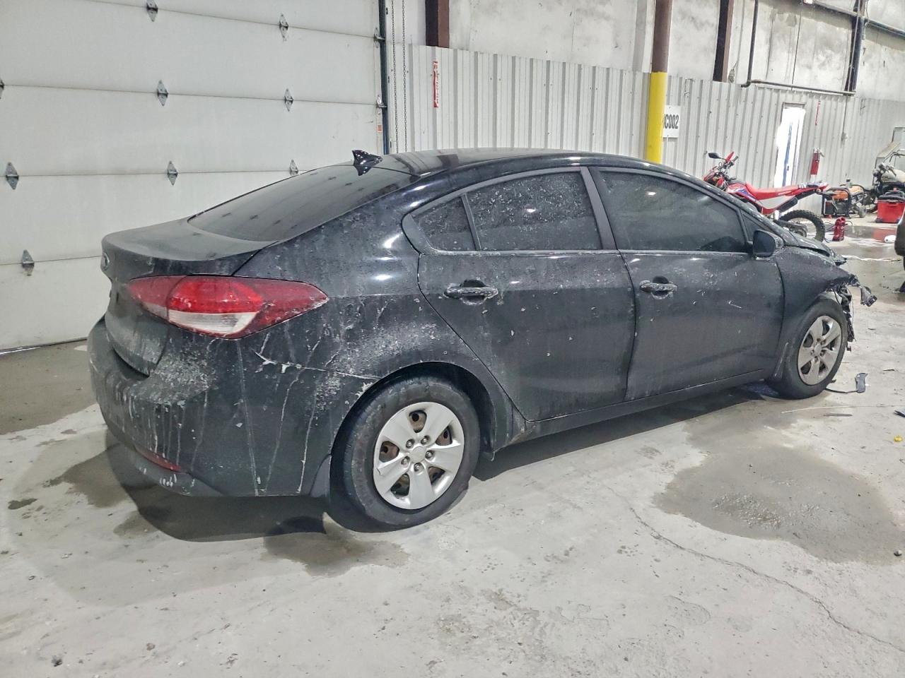 2018 KIA FORTE LX photo 3