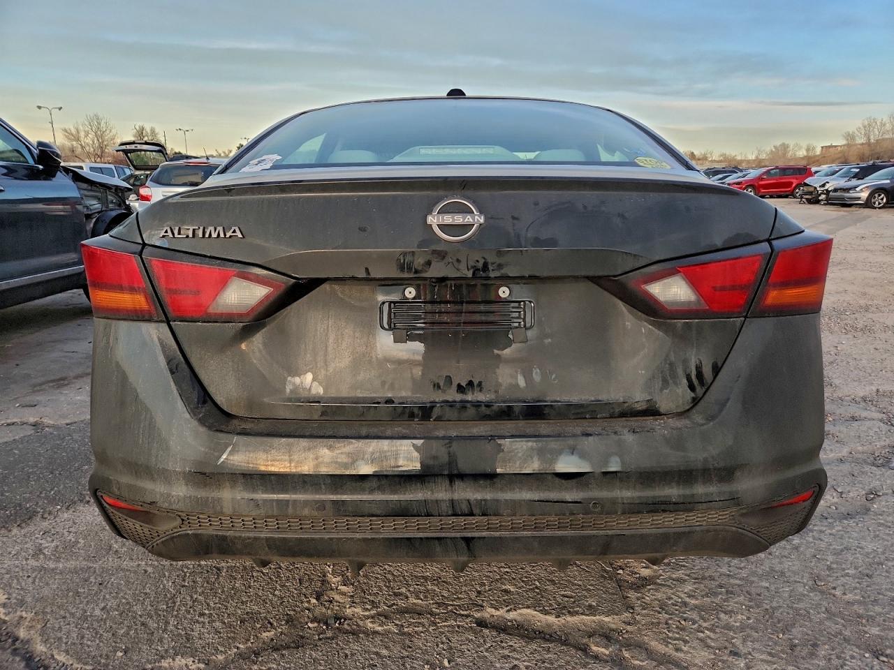 2025 NISSAN ALTIMA SV photo 6