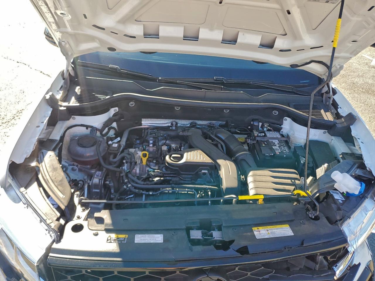 2024 VOLKSWAGEN TAOS SE photo 12