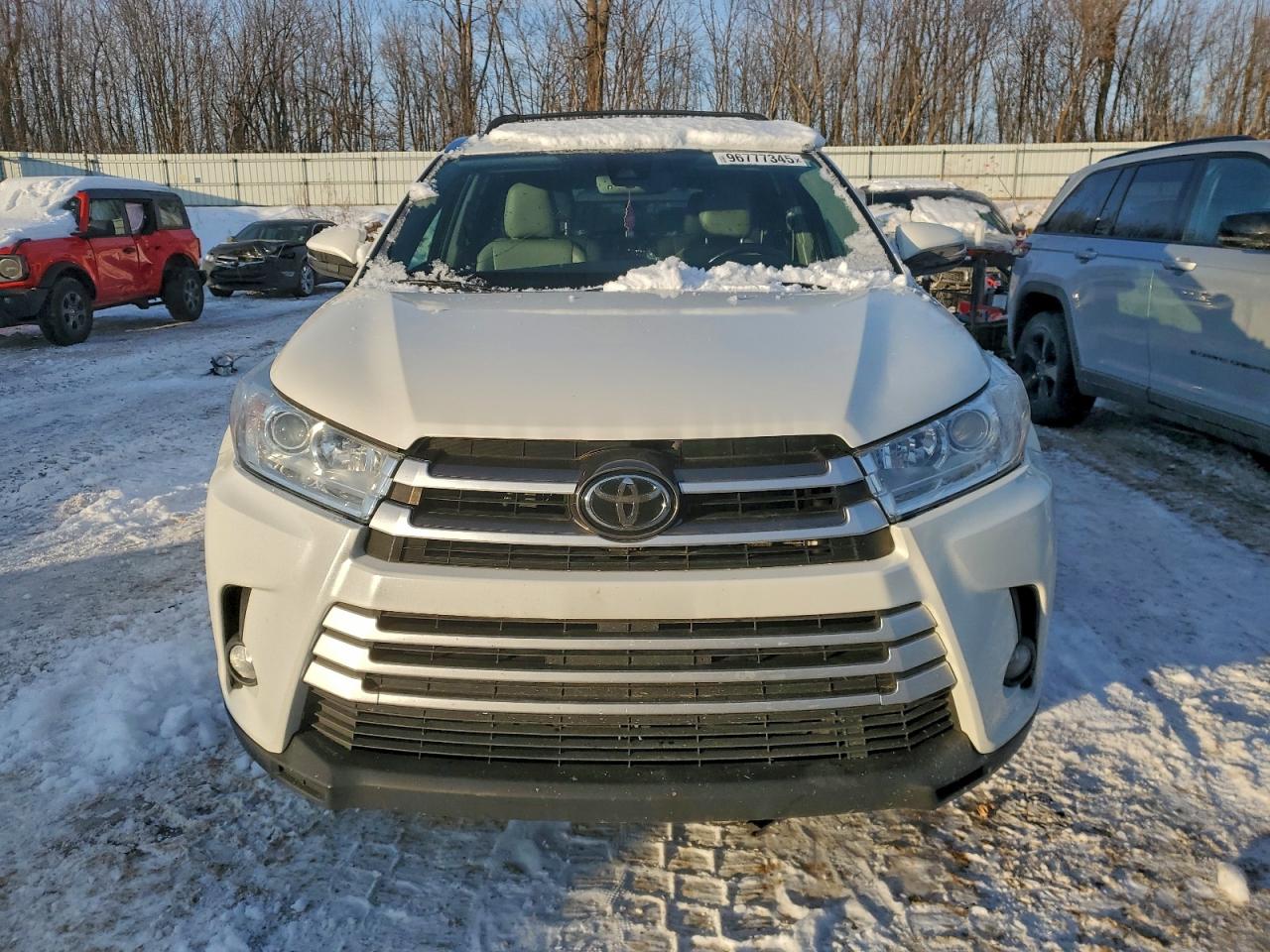 2019 TOYOTA HIGHLANDER SE photo 5