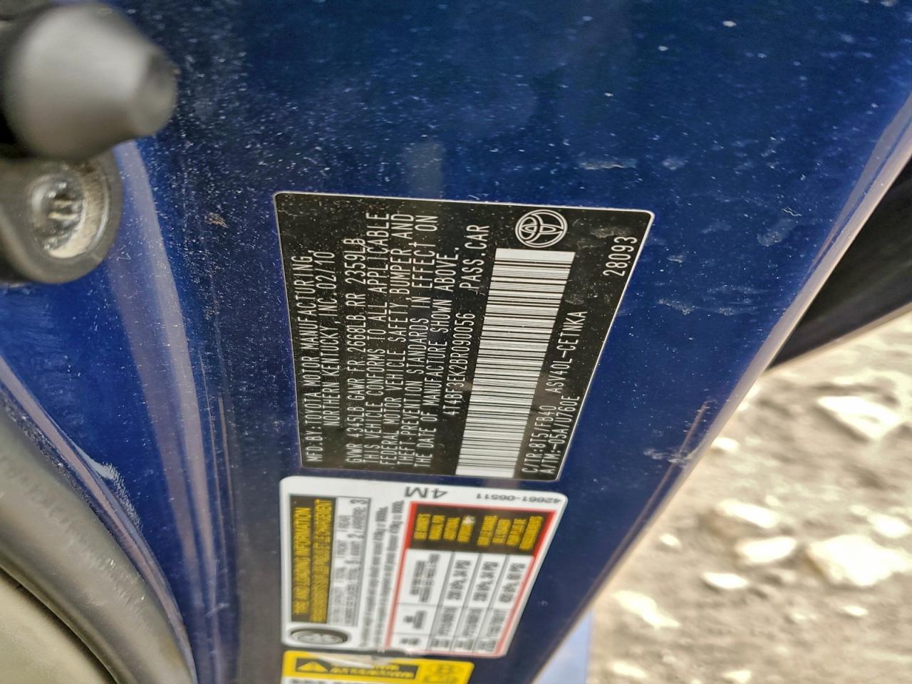 2011 TOYOTA CAMRY BASE photo 34