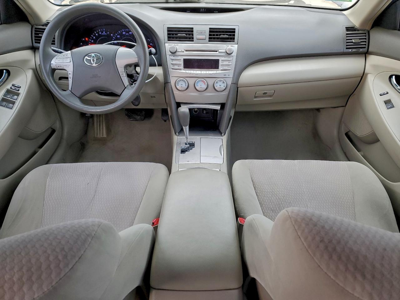 2011 TOYOTA CAMRY BASE photo 22