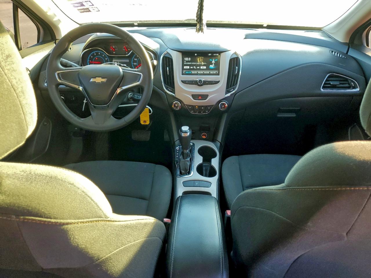 2016 CHEVROLET CRUZE LS photo 15