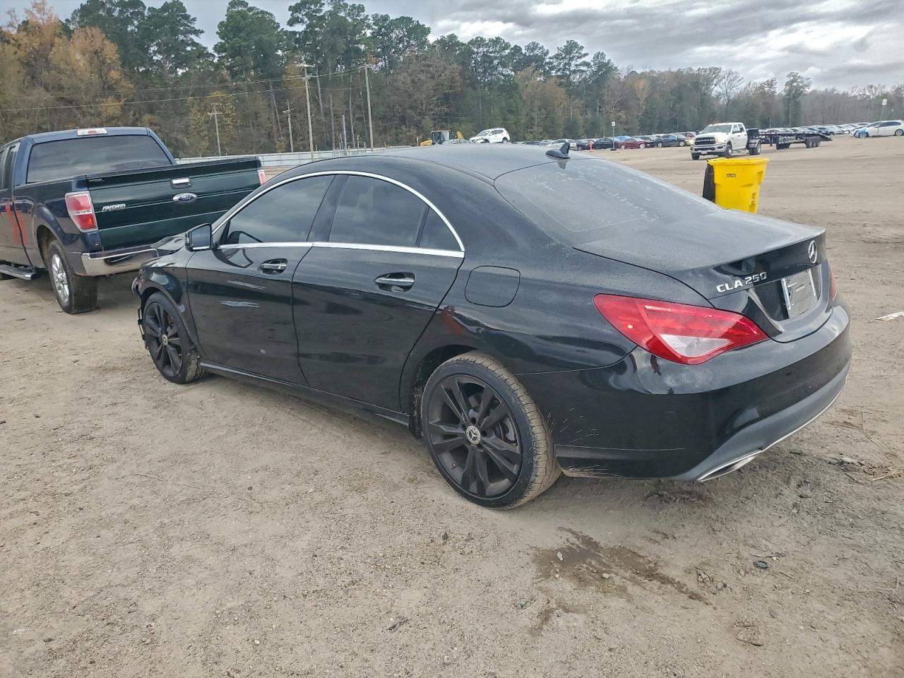 2018 MERCEDES-BENZ CLA 250 photo 2
