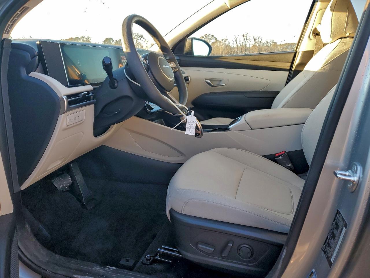 2025 HYUNDAI TUCSON SEL photo 7