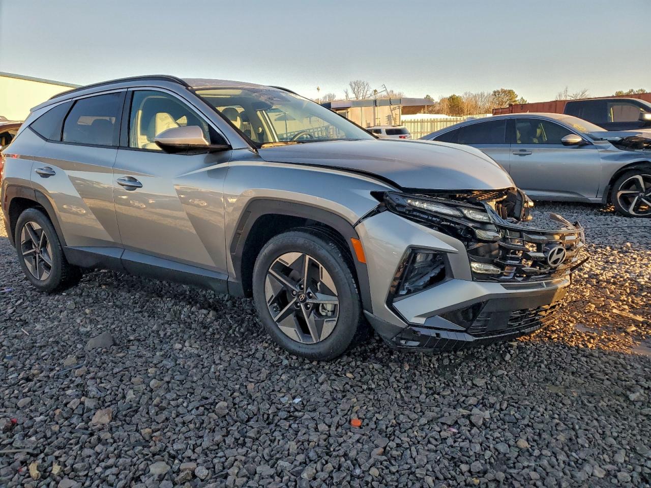 2025 HYUNDAI TUCSON SEL photo 4
