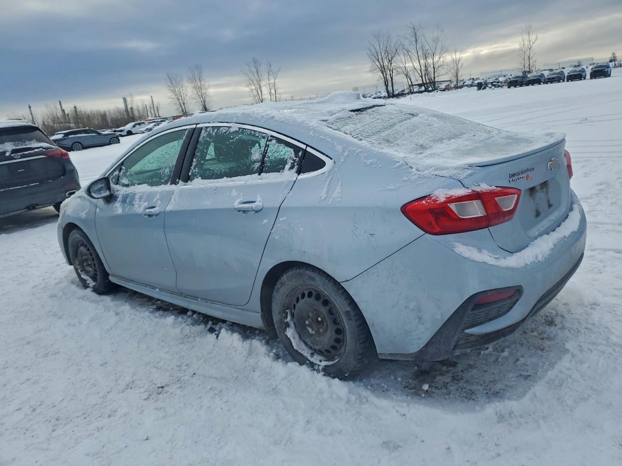 2017 CHEVROLET CRUZE PREMIER photo 2