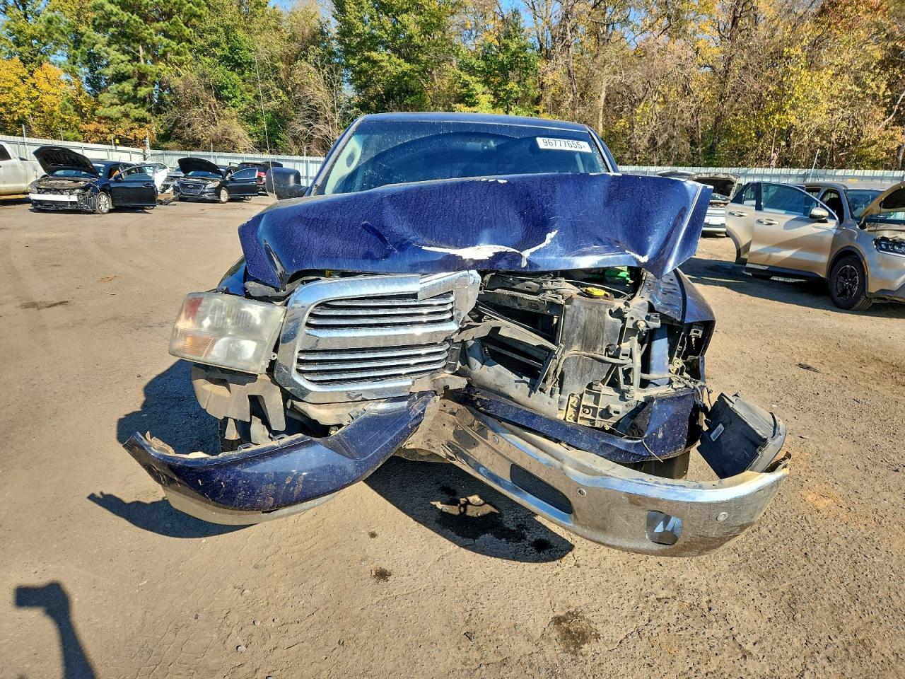 2015 RAM 1500 SLT photo 5