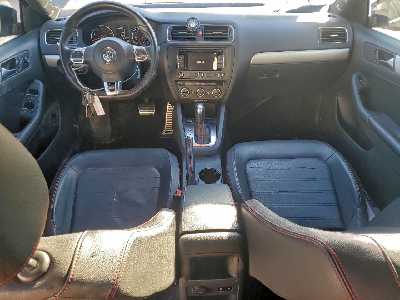 2013 VOLKSWAGEN JETTA GLI photo 8