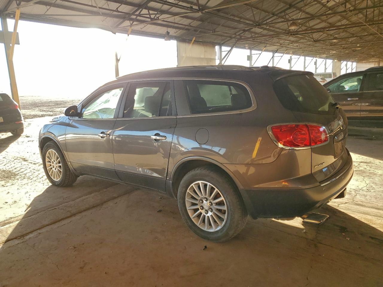 2009 BUICK ENCLAVE CXL photo 2