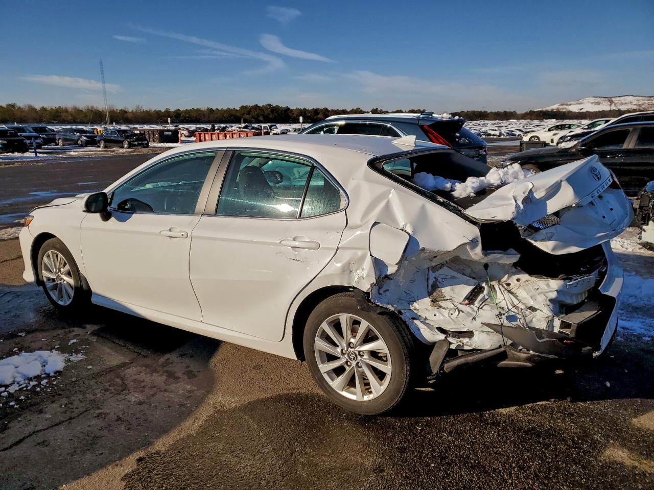 2024 TOYOTA CAMRY LE photo 2