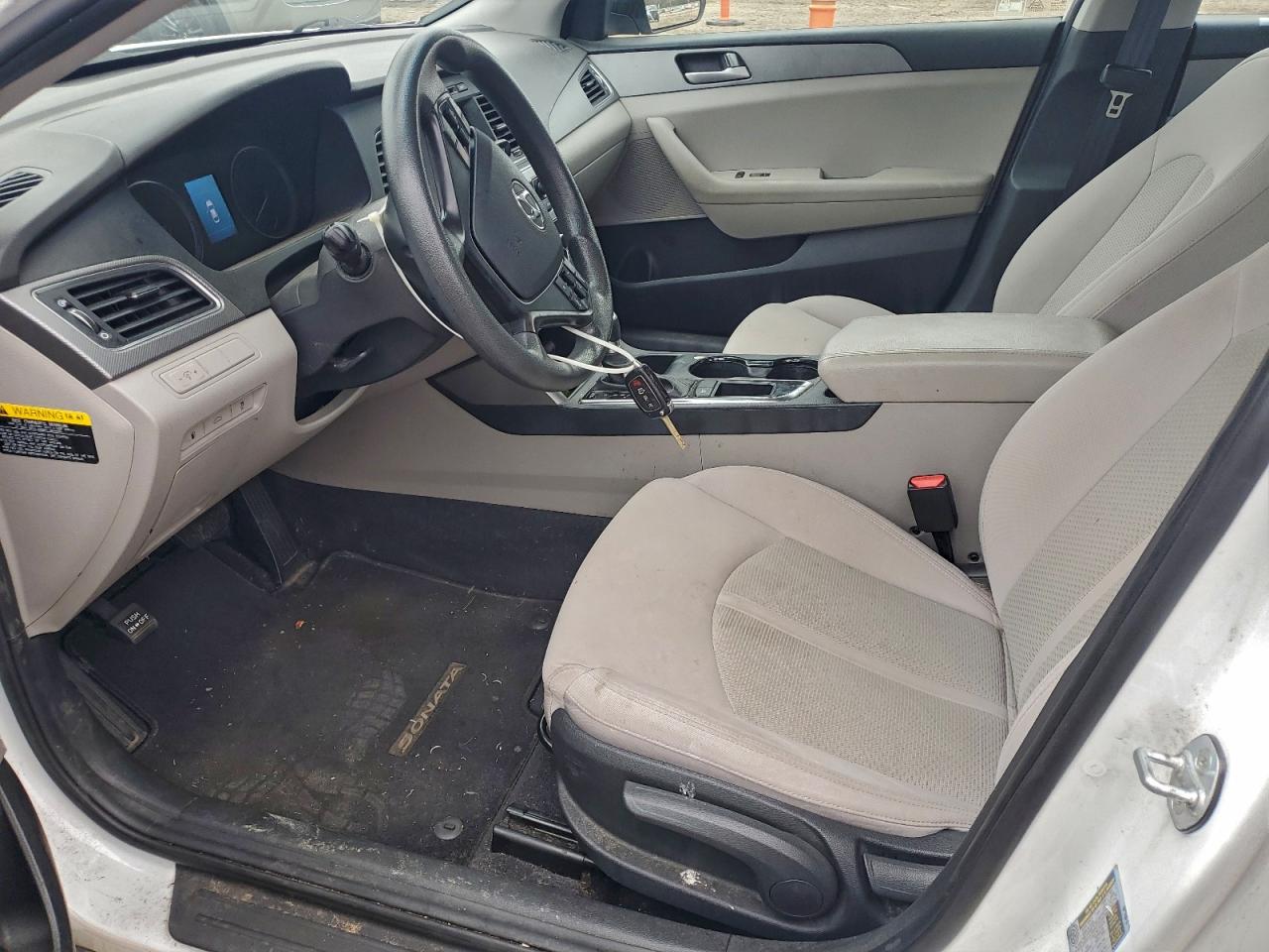 2017 HYUNDAI SONATA SE photo 7