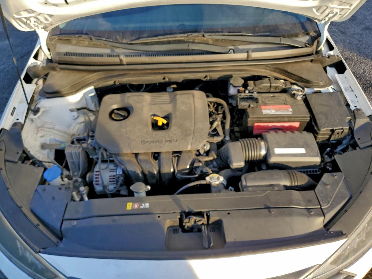 2019 HYUNDAI ELANTRA SE photo 11