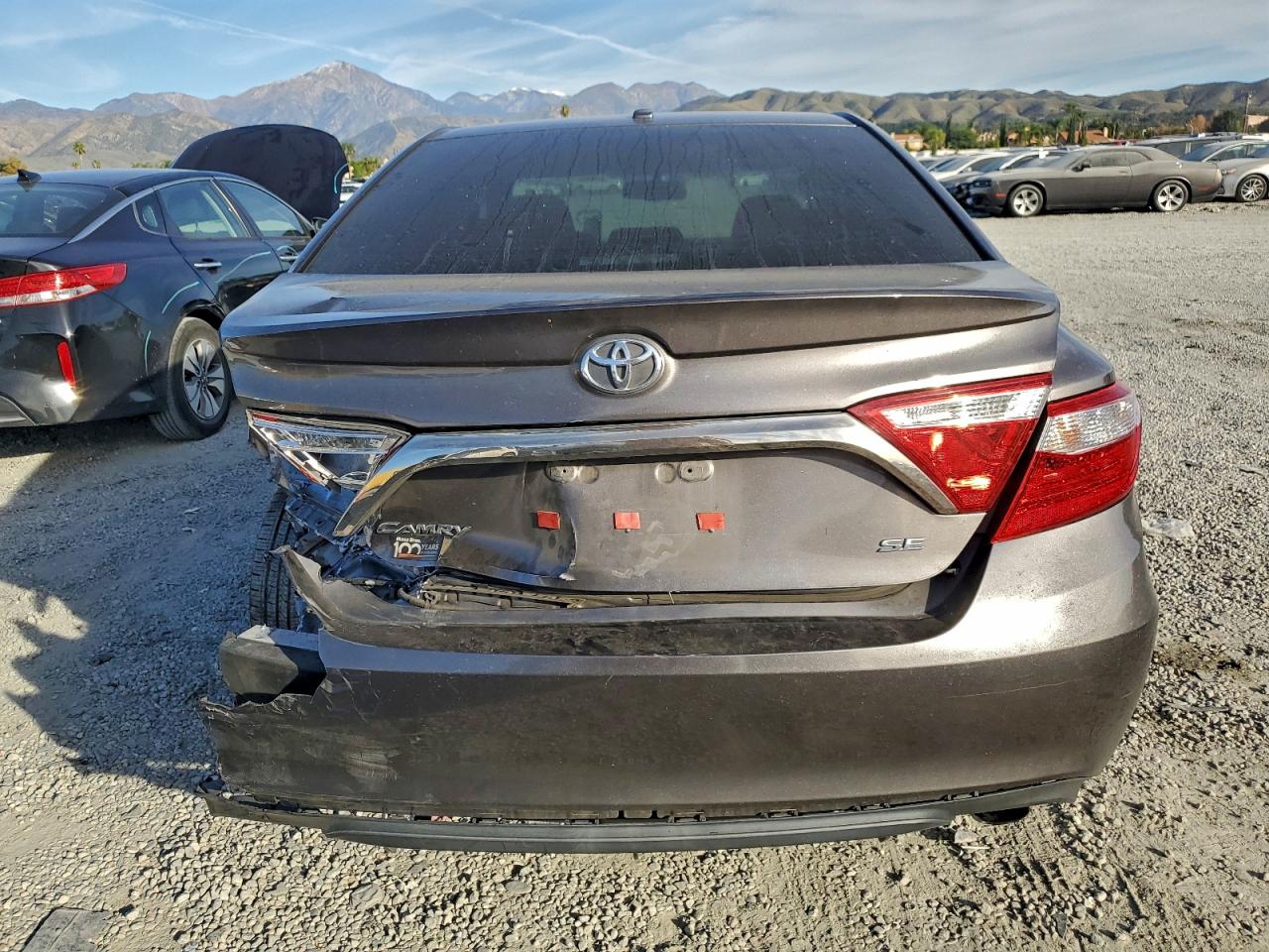 2017 TOYOTA CAMRY LE photo 6
