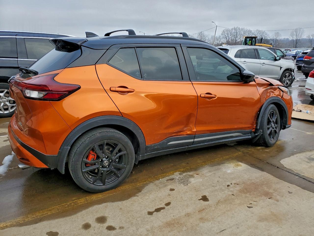 2021 NISSAN KICKS SR photo 3