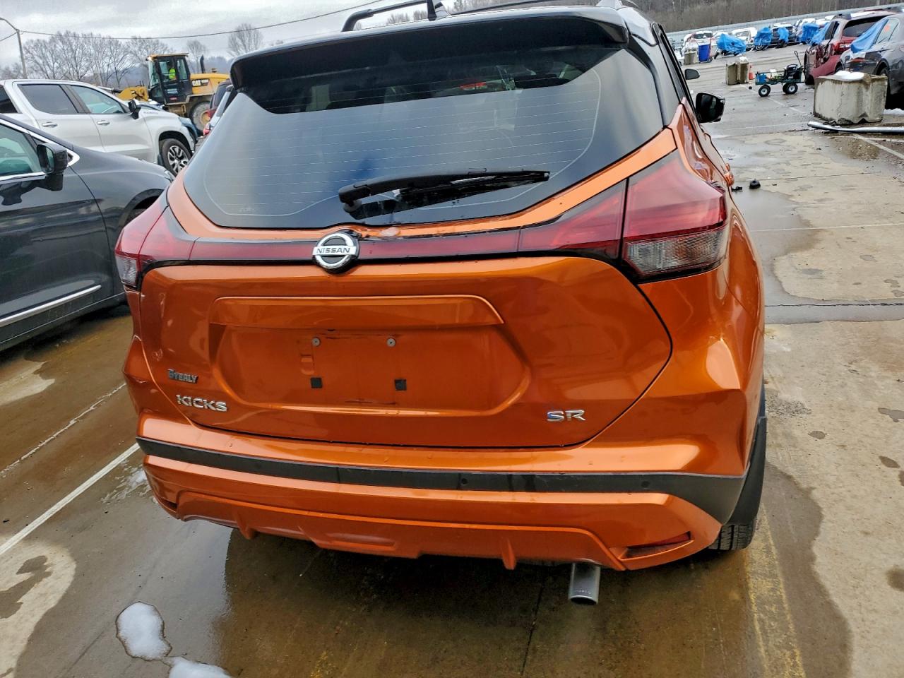 2021 NISSAN KICKS SR photo 6