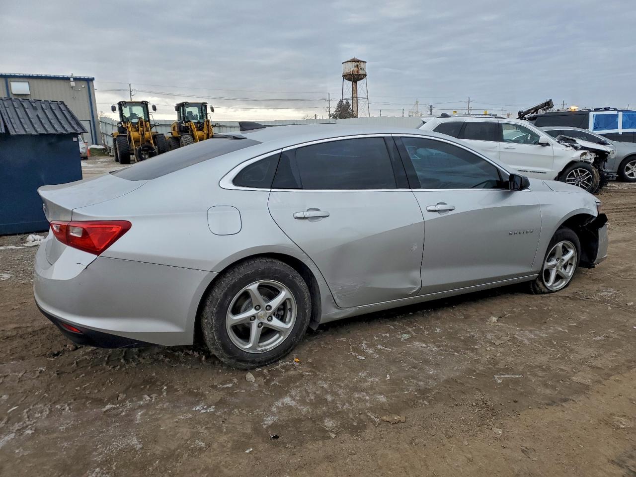 2018 CHEVROLET MALIBU LS photo 3