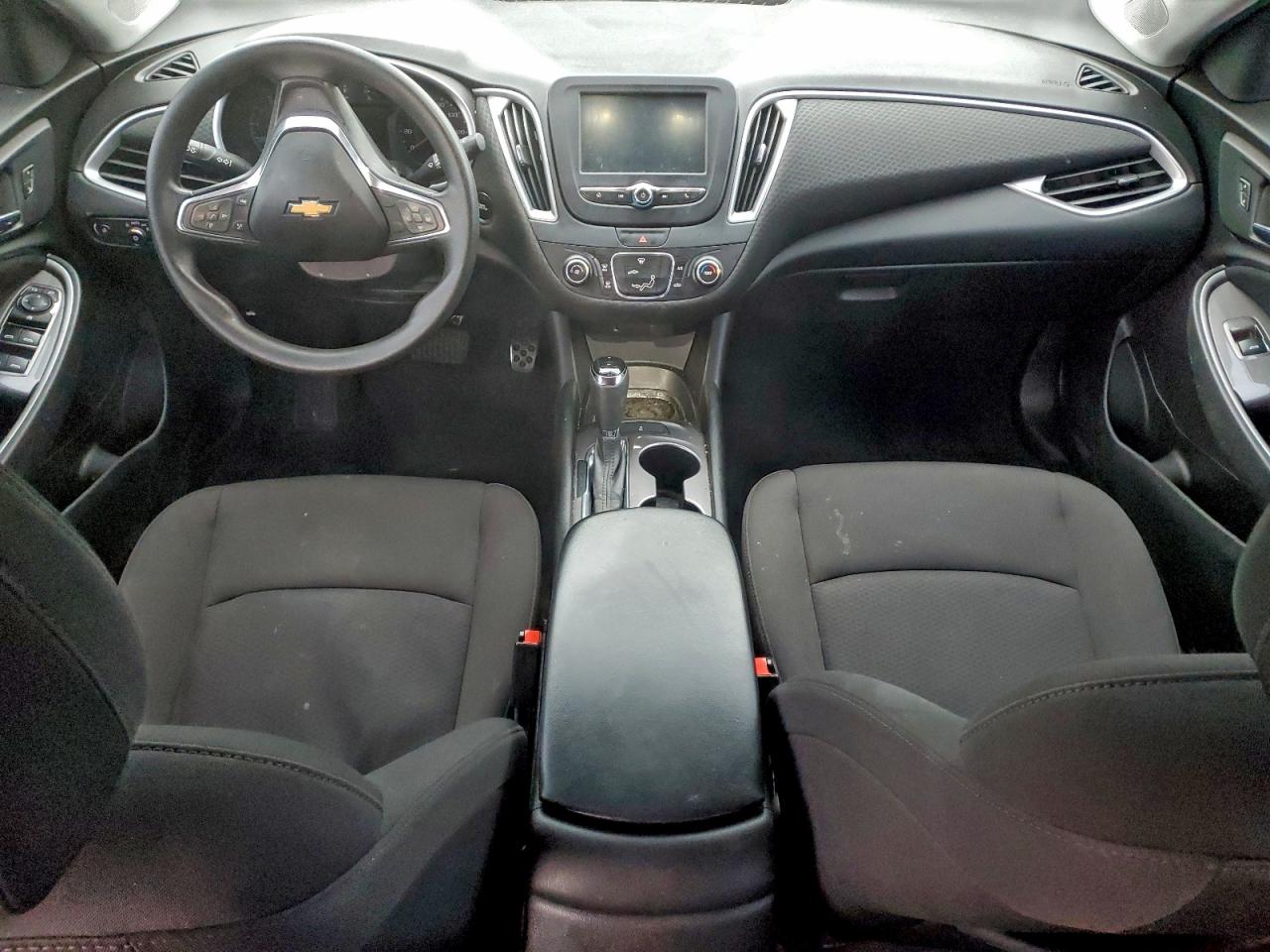 2018 CHEVROLET MALIBU LS photo 8