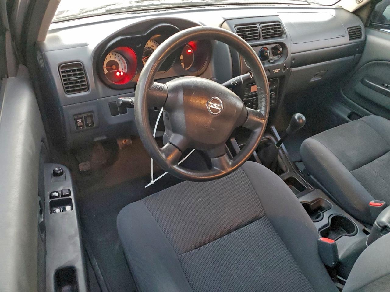 2004 NISSAN FRONTIER KING CAB XE photo 8