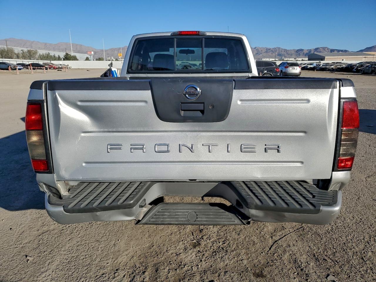2004 NISSAN FRONTIER KING CAB XE photo 6
