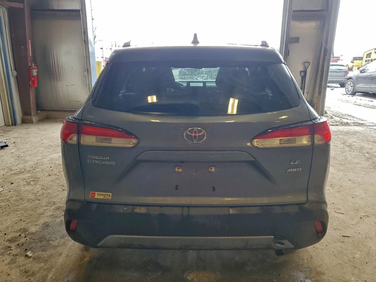 2023 TOYOTA COROLLA CROSS LE photo 6