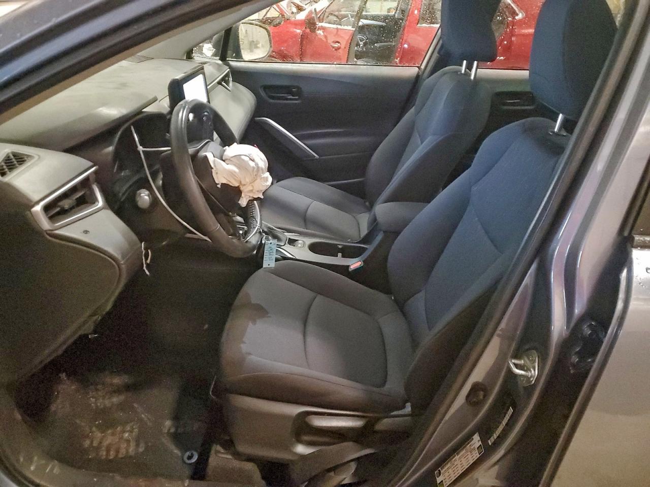 2023 TOYOTA COROLLA CROSS LE photo 7