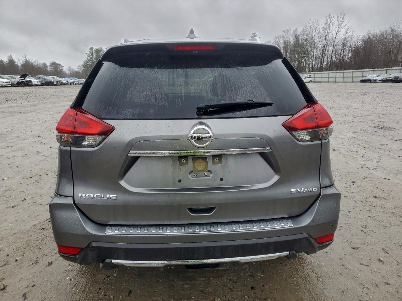 2018 NISSAN ROGUE SV photo 6