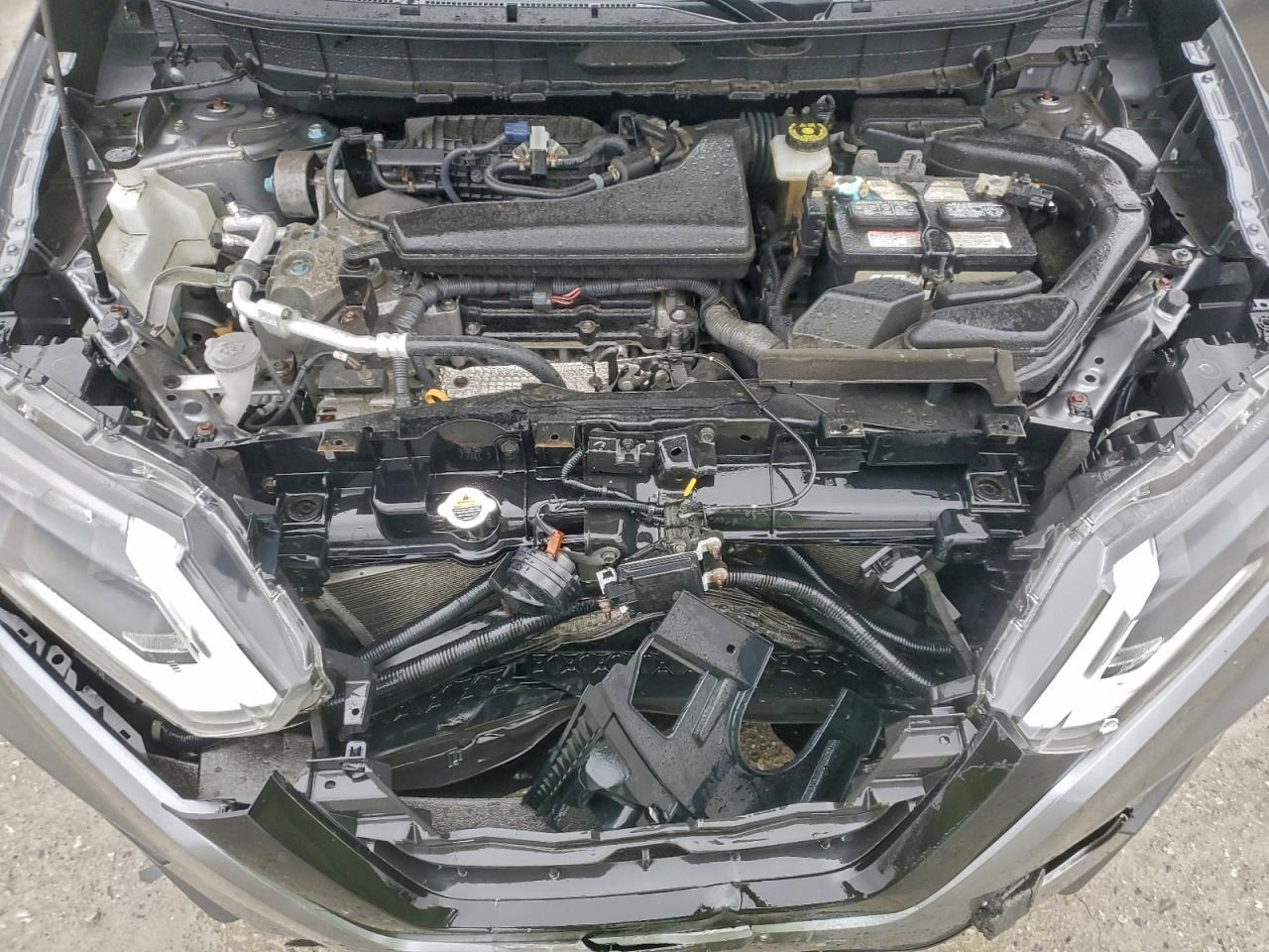 2018 NISSAN ROGUE SV photo 12