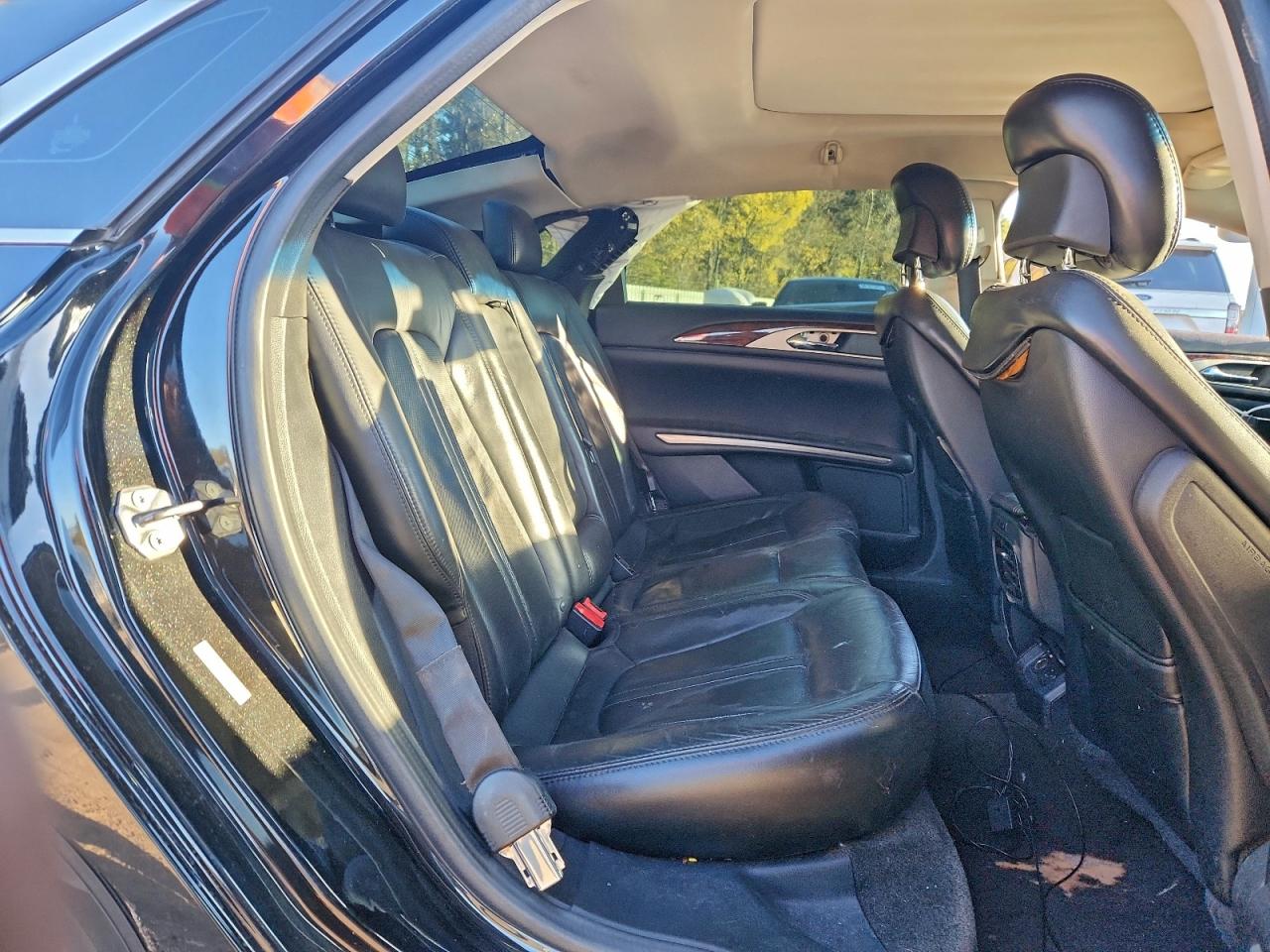 2015 LINCOLN MKZ HYBRID photo 10