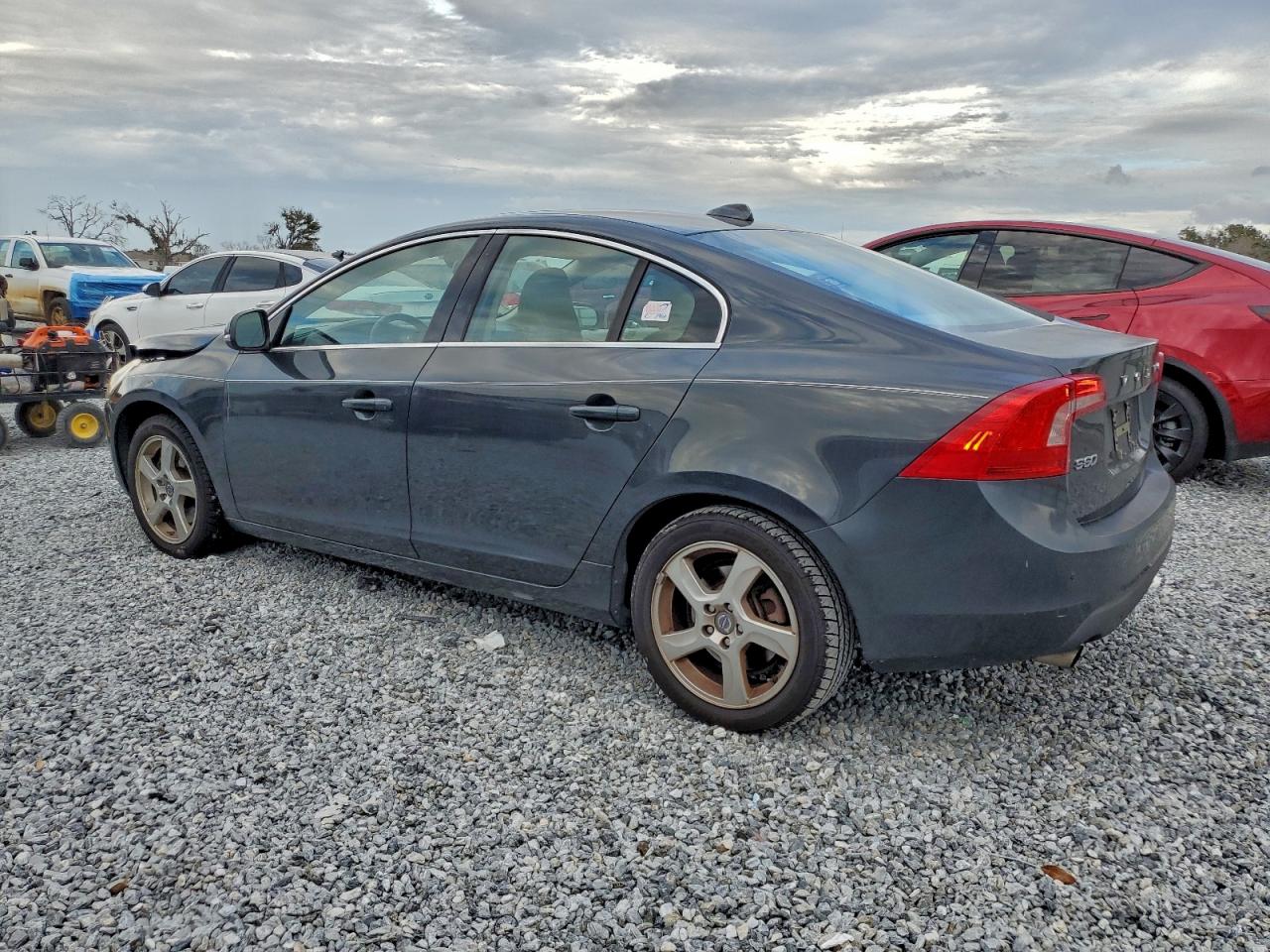 2012 VOLVO S60 T5 photo 2