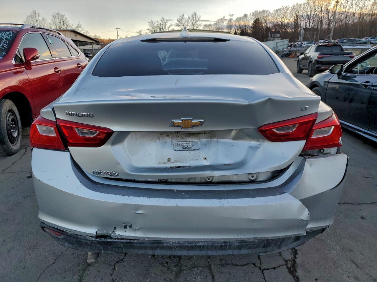 2018 CHEVROLET MALIBU LT photo 6