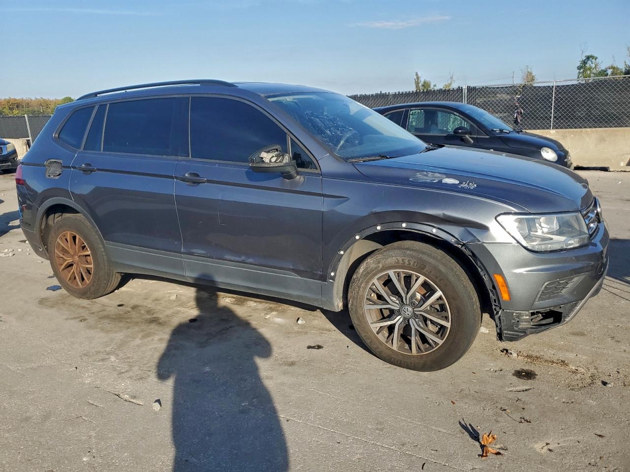 2021 VOLKSWAGEN TIGUAN S photo 4