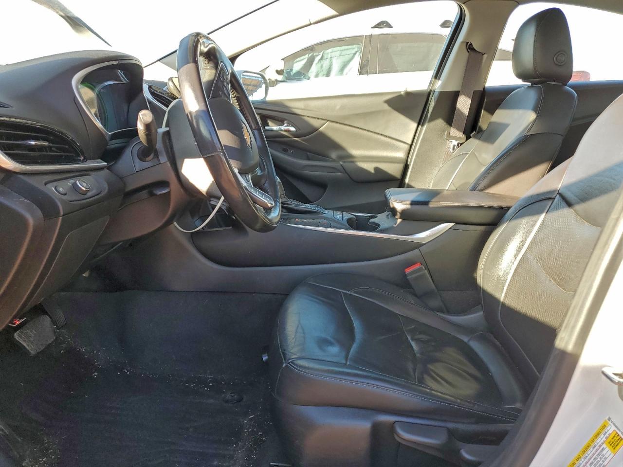 2017 CHEVROLET VOLT PREMIER photo 7