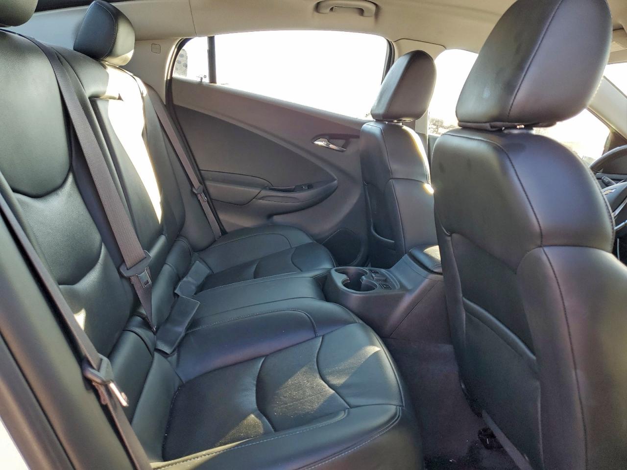 2017 CHEVROLET VOLT PREMIER photo 10