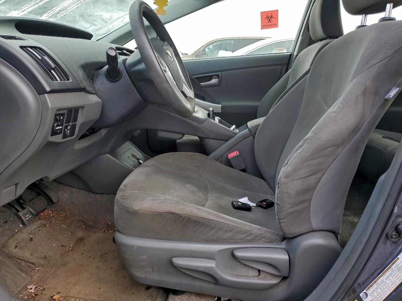 2011 TOYOTA PRIUS photo 7
